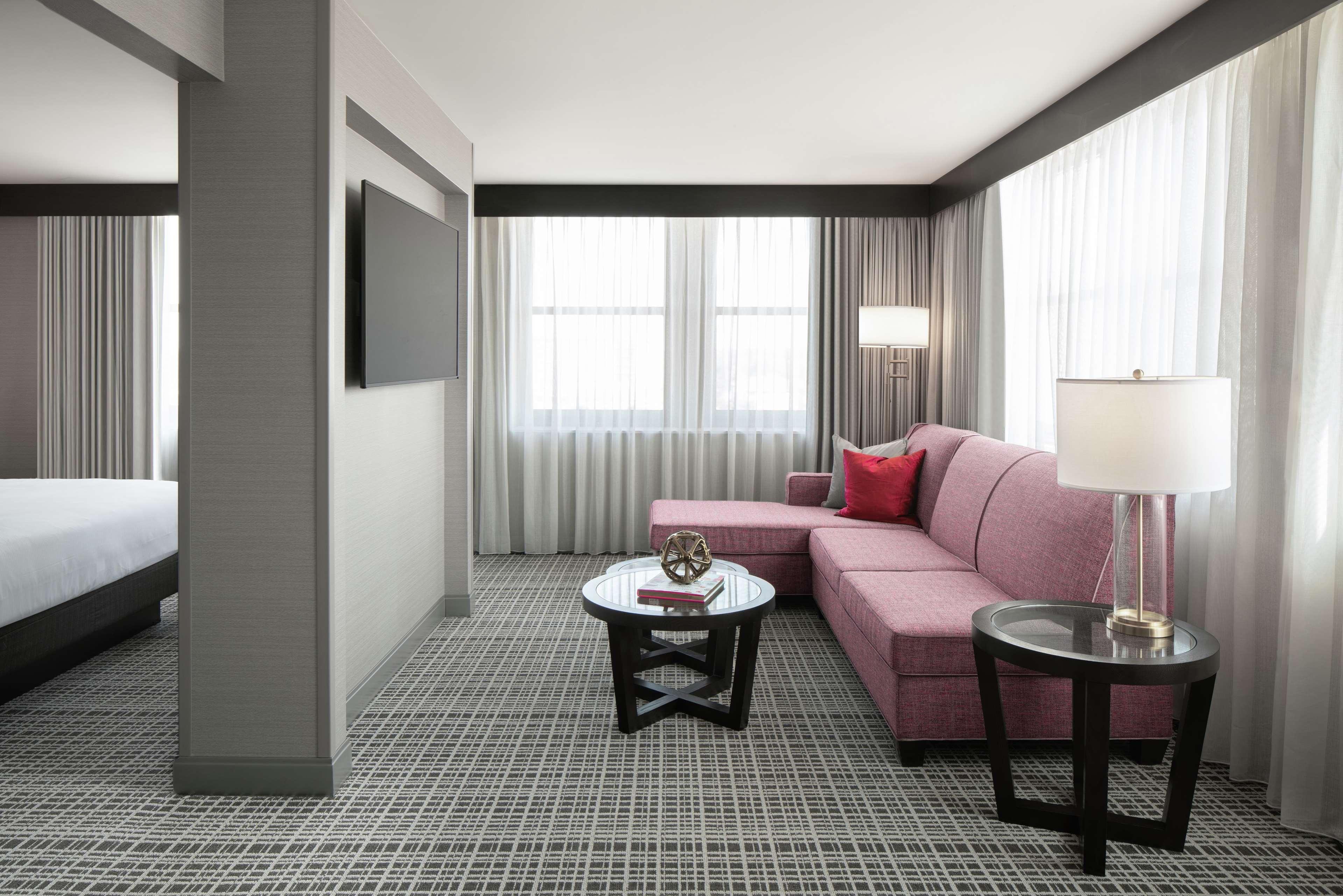 The Axis Moline Hotel, Tapestry Collection By Hilton Kültér fotó
