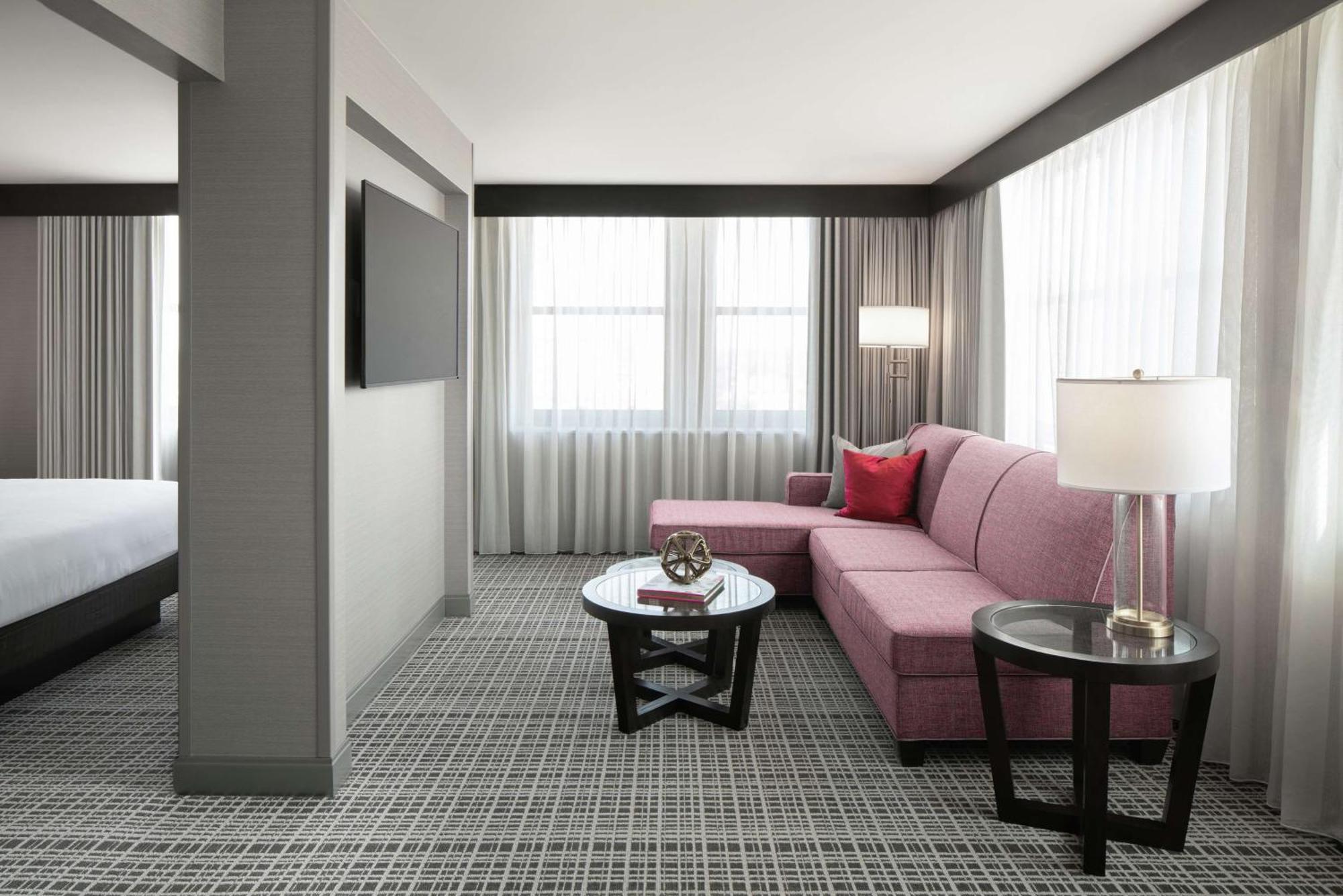 The Axis Moline Hotel, Tapestry Collection By Hilton Kültér fotó